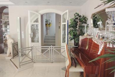 Villa for sale in Glyfada (Aixoni). Real estate in Greece.
