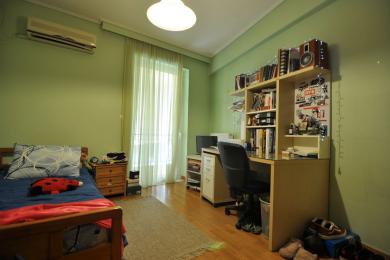 VYRONAS, Appartement à un seul étage, À vendre, 138 m2