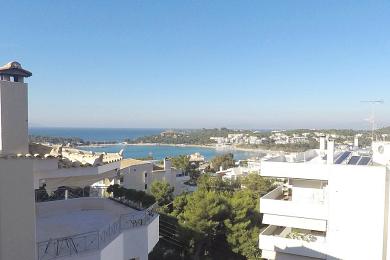 Sea View apartment for rent in Vouliagmeni.