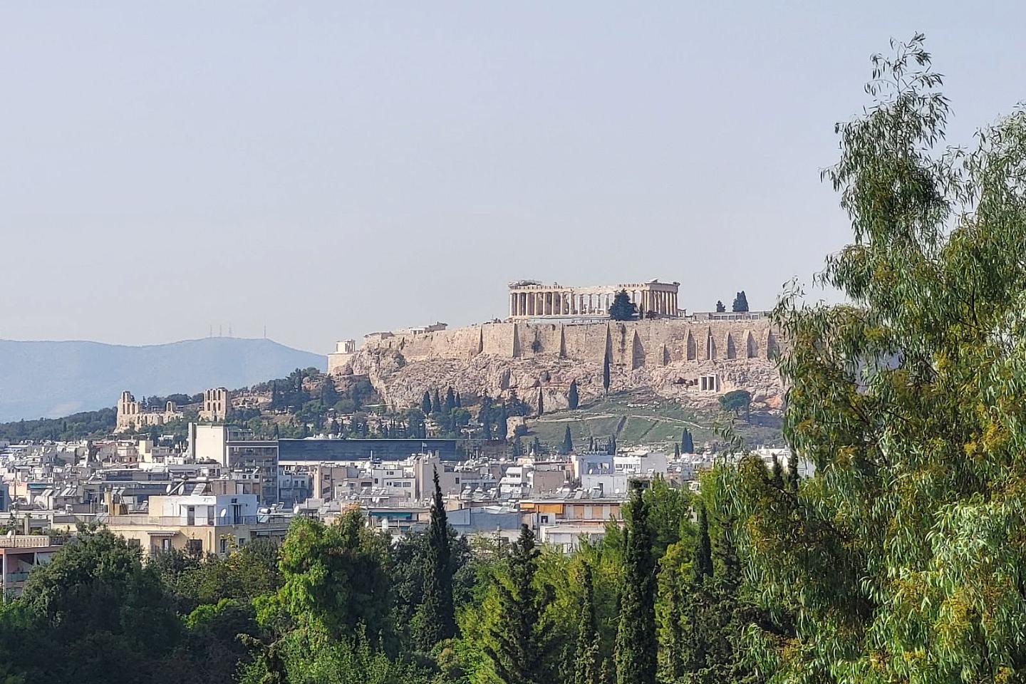 Κτήριο προς πώληση στην Αθήνα με θέα την Ακρόπολη