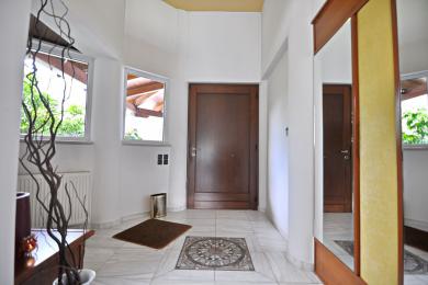 Villa for sale in Markopoulo.